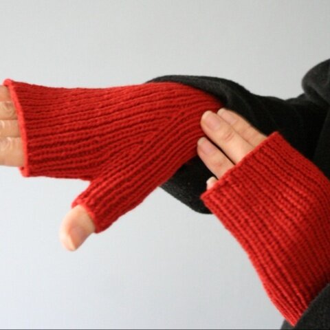 Leipzig Stulpen – Klassische Rippenstulpen mit Daumen