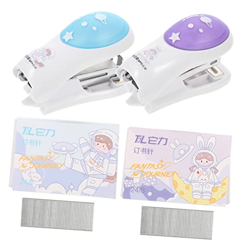DOITOOL 2 Sätze Heftgerät für Tragbarer Ergonomischer Hefter Astronauten Design für Schule Büro und Reisen DOITOOL 2 Sätze Heftgerät für Tragbarer Ergonomischer Hefter Astronauten Design für Schule Büro und Reisen von DOITOOL
