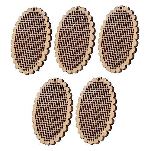 DOITOOL 5 Stück Teiliges Diy Kreuzstich Holzplatten mit Dekorativem Hohldesign Tragbare Mini Kreuzstich Anhänger aus Geruchlosem Langlebigem Material für Stickerei und Handwerksprojekte von DOITOOL
