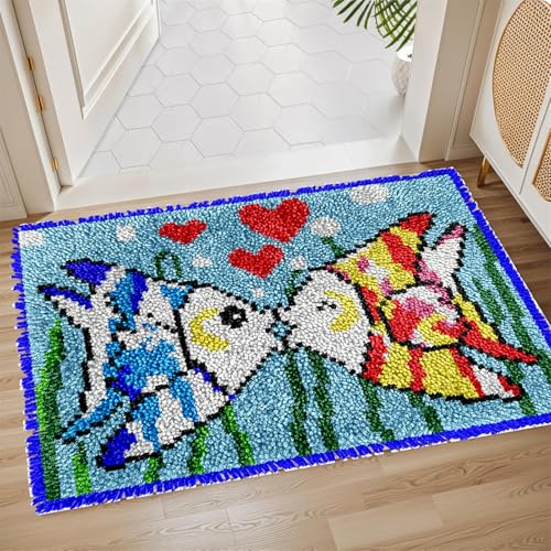 DUBENS Knüpfteppich zum Selber knüpfen,Teppich Set mit Werkzeug Knüpfsets Latch Hook Kit für Erwachsene Anfänger, DIY Fußabtreter Handwerk Geschenke (Küssende Fische,60cmx40cm) von DUBENS