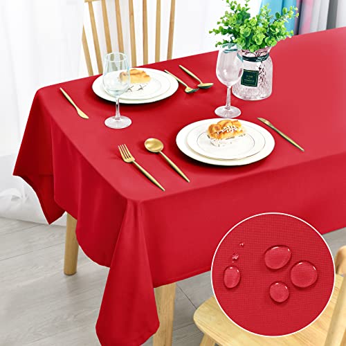 DWCN Rot Tischdecke Weihnachten 135x180cm Fleckschutz Abwaschbar Tischwäsche Wasserdicht Tischtuch für Esszimmer, Garten, Party, Hochzeiten oder Haushalt von DWCN