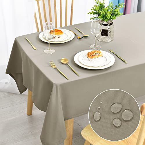 DWCN Taupe Tischdecke 140x240cm Fleckschutz Abwaschbar Tischwäsche Wasserdicht Tischtuch für Esszimmer, Garten, Party, Hochzeiten oder Haushalt DWCN Taupe Tischdecke 140x240cm Fleckschutz Abwaschbar Tischwäsche Wasserdicht Tischtuch für Esszimmer, Garten, Party, Hochzeiten oder Haushalt von DWCN
