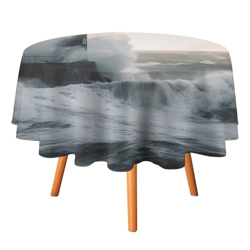 DWTJKMS Runde Tischdecke mit Leuchtturm im Sturm, für Picknick, Dinner-Party, Dekoration, Sommer, Herbst, Outdoor, Kreisabdeckung, 127 x 127 cm, für Hochzeit, Geburtstag, Terrasse, Party DWTJKMS Runde Tischdecke mit Leuchtturm im Sturm, für Picknick, Dinner-Party, Dekoration, Sommer, Herbst, Outdoor, Kreisabdeckung, 127 x 127 cm, für Hochzeit, Geburtstag, Terrasse, Party von DWTJKMS