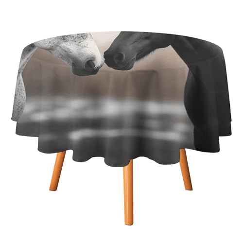 DWTJKMS Runde Tischdecke mit schwarzen und weißen Pferden, für Picknick, Dinner-Party, Dekoration, Sommer, Herbst, Outdoor, Kreisabdeckung, 127 x 127 cm, für Hochzeit, Geburtstag, Terrasse, Party DWTJKMS Runde Tischdecke mit schwarzen und weißen Pferden, für Picknick, Dinner-Party, Dekoration, Sommer, Herbst, Outdoor, Kreisabdeckung, 127 x 127 cm, für Hochzeit, Geburtstag, Terrasse, Party von DWTJKMS