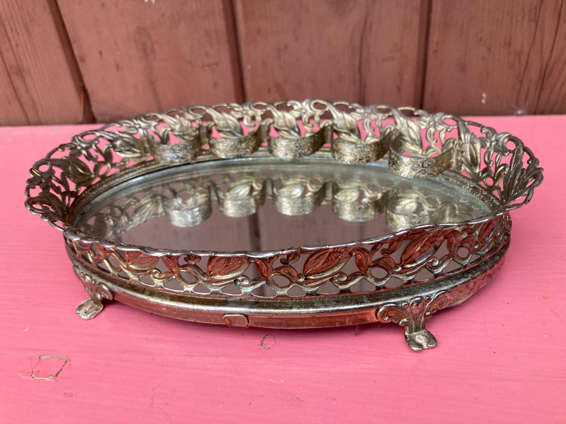 Lippenstift Halter, Tischplatte, Spiegel, Filigran, Eitelkeit, Hollywood Regency, Mcm, Vintage, Metall, Oval, Footed Lippenstift Halter, Tischplatte, Spiegel, Filigran, Eitelkeit, Hollywood Regency, Mcm, Vintage, Metall, Oval, Footed von DeesNewOldGems