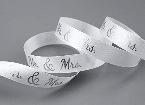 Dekoband Mr & Mrs WEISS SILBER 3 m x 15 mm Geschenkband Hochzeit Wedding Satinband für Hochzeitsgeschenk Hochzeitsalbum Schleifenband Dekoband Mr & Mrs WEISS SILBER 3 m x 15 mm Geschenkband Hochzeit Wedding Satinband für Hochzeitsgeschenk Hochzeitsalbum Schleifenband von Deko Angels