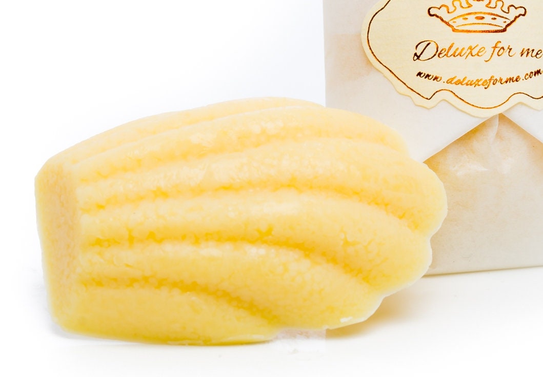 176.67Eur/1Kg Massagebar Natur Pur Bodymelt Körperbutter 176.67Eur/1Kg Massagebar Natur Pur Bodymelt Körperbutter von Deluxeforme
