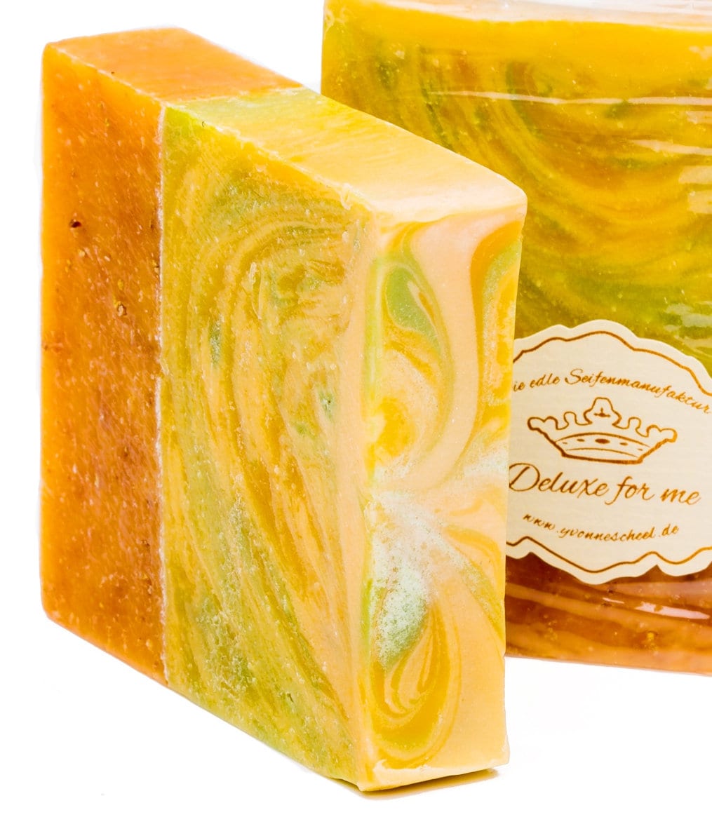 65.26Eur/1Kg Mango-Vanille Seife Mit Mandelpeeling 65.26Eur/1Kg Mango-Vanille Seife Mit Mandelpeeling von Deluxeforme