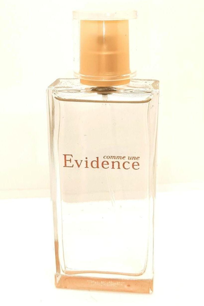 Yves Rocher Evidence | Eau De Parfum Vaporisateur Spray 50 Ml Edp Comme Une L'eau Vintage Yves Rocher Evidence | Eau De Parfum Vaporisateur Spray 50 Ml Edp Comme Une L'eau Vintage von DerAusstatter