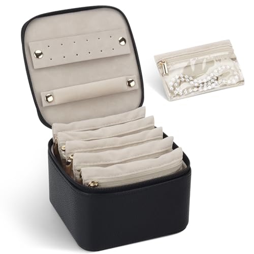 DesignSter Schmuckkästchen Klein Reise, Klein PU-Leder Tragbarer Schmuckschatulle mit 6 transparenten Schmuckbeutel aus Samt, Schmuckaufbewahrung für Ohrringe Ringe Armbänder, Schwarz DesignSter Schmuckkästchen Klein Reise, Klein PU-Leder Tragbarer Schmuckschatulle mit 6 transparenten Schmuckbeutel aus Samt, Schmuckaufbewahrung für Ohrringe Ringe Armbänder, Schwarz von DesignSter