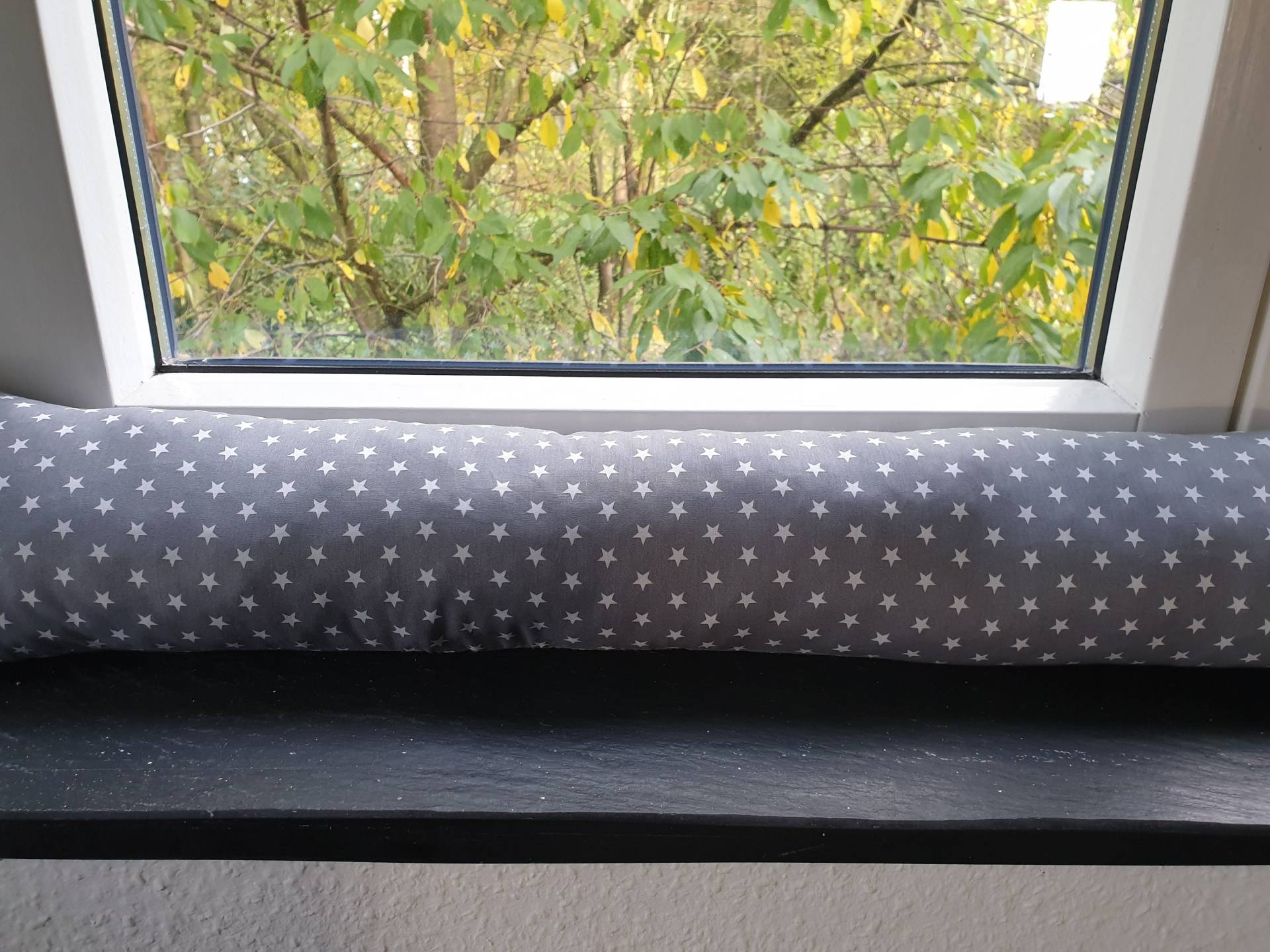 Zugluftkissen Zugluftstopper Zugluftschlange Zugluftdackel Sterne Grau W1 Zugluftkissen Zugluftstopper Zugluftschlange Zugluftdackel Sterne Grau W1 von DieWichtelstickerei