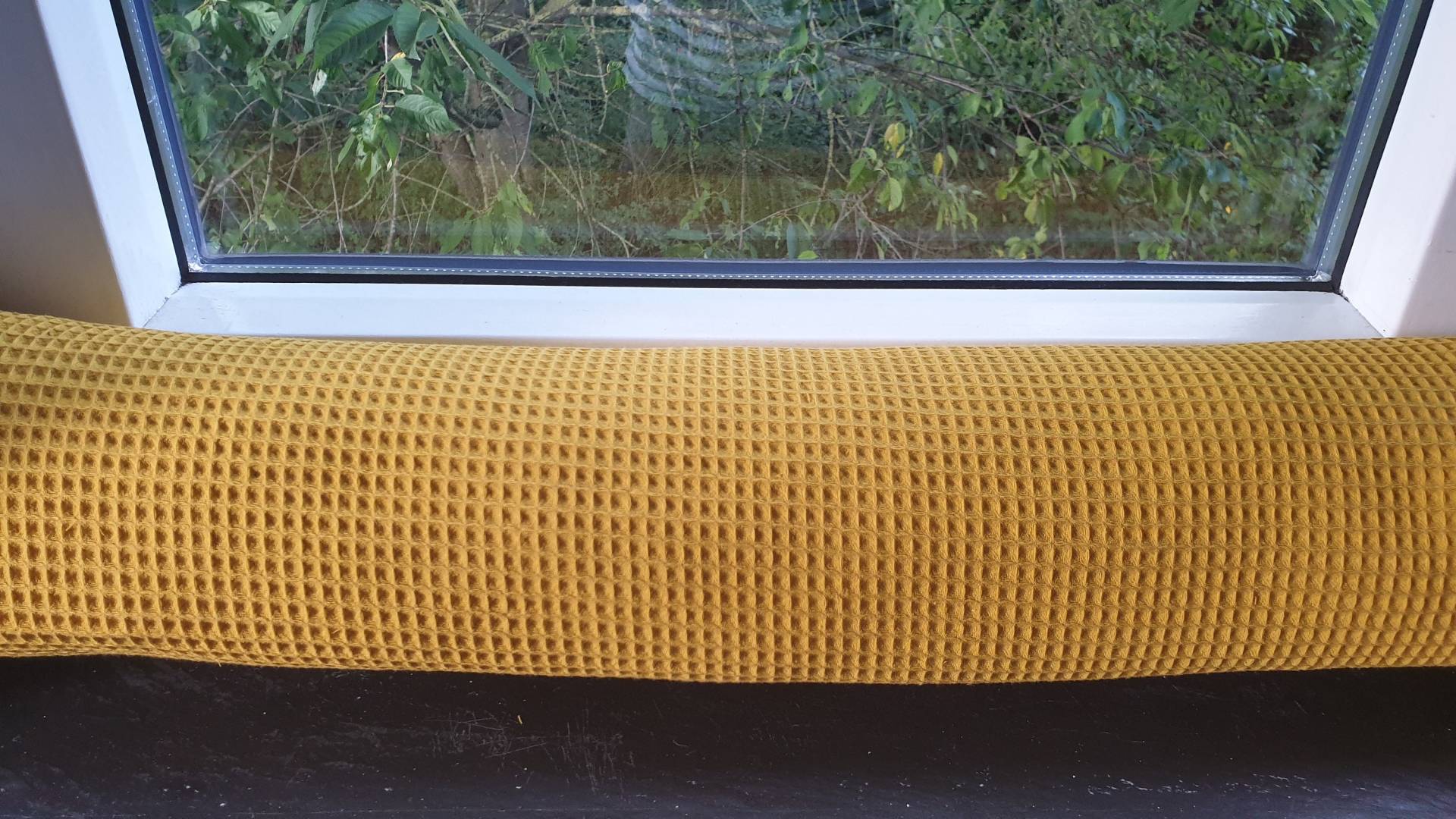 Zugluftkissen Zugluftstopper Zugluftschlange Zugluftdackel Waffelpique Senfgelb W16 Zugluftkissen Zugluftstopper Zugluftschlange Zugluftdackel Waffelpique Senfgelb W16 von DieWichtelstickerei