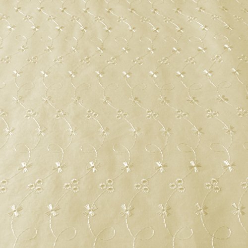 Elfenbeinfarben Lochstickerei 3 Loch Polyester und Baumwolle Stoff Meterware 150 cm breit von Discover Lifestyle & Fashion Fabrics