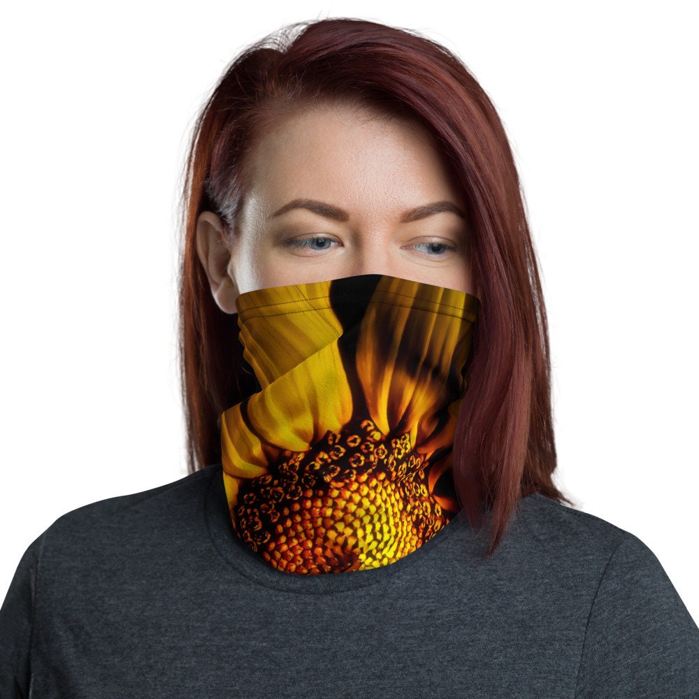 Halstuch, Gesichtsmasken, Schwarz, Gold, Sonnenblume, Stirnbänder, Halswärmer, Bandana, Floral, Einzigartiges Design, Armband Halstuch, Gesichtsmasken, Schwarz, Gold, Sonnenblume, Stirnbänder, Halswärmer, Bandana, Floral, Einzigartiges Design, Armband von DistortedRainbowsArt