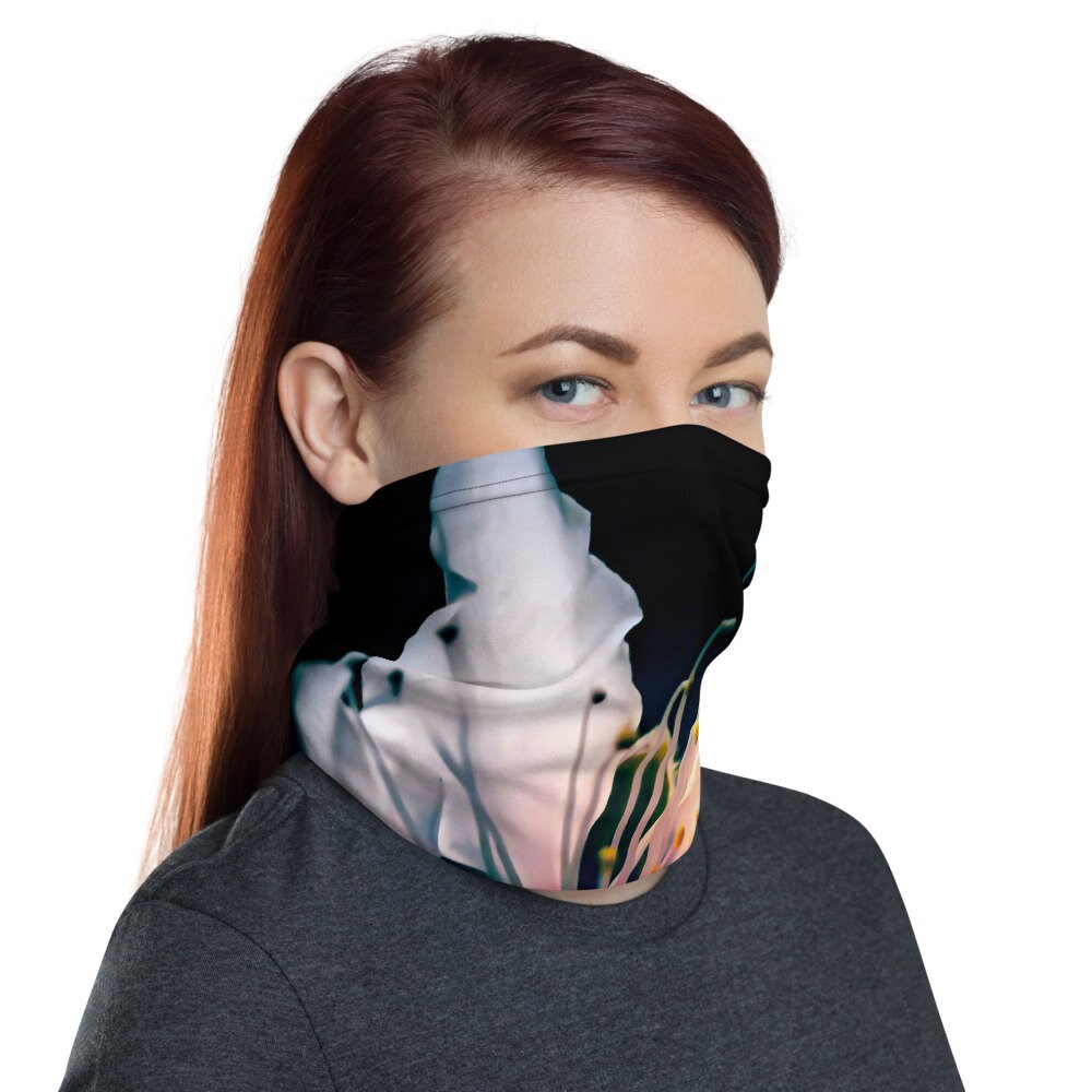 Halstuch, Gesichtsmasken, Stirnbänder, Halswärmer, Bandana, Floral, Einzigartiges Design, Armband, Weiße Blume Halstuch, Gesichtsmasken, Stirnbänder, Halswärmer, Bandana, Floral, Einzigartiges Design, Armband, Weiße Blume von DistortedRainbowsArt