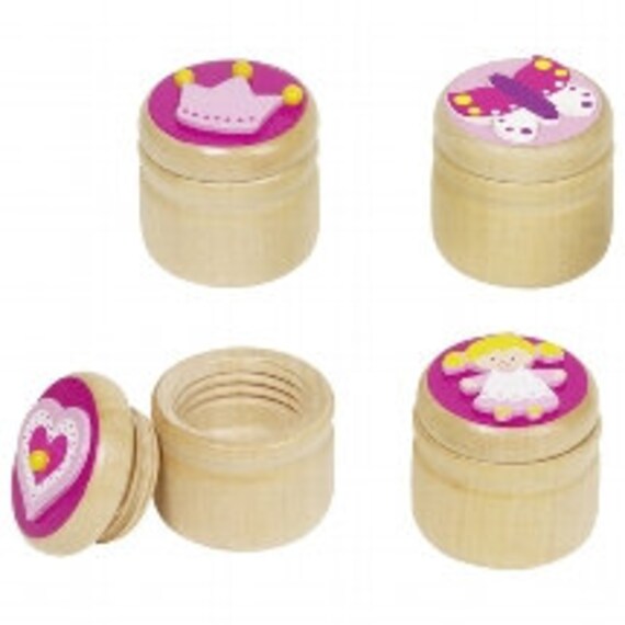 1 Milchzahndose 4cm Milchzähne Holzbox Rosa Rot Mädchen 1 Milchzahndose 4cm Milchzähne Holzbox Rosa Rot Mädchen von DoertesMasche