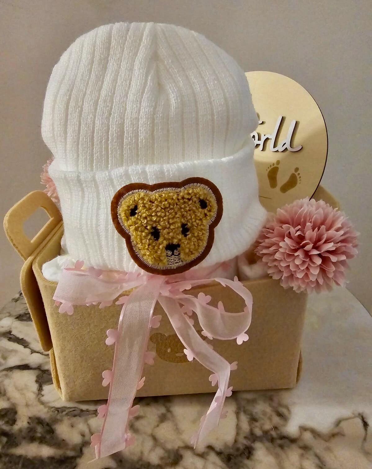 Geschenkkorb Windeltorte Baby Mädchen Im Rosa Als Geschenk Zur Geburt Zurtaufe Oder Babyshower Geschenkkorb Windeltorte Baby Mädchen Im Rosa Als Geschenk Zur Geburt Zurtaufe Oder Babyshower von DorasWindelzauber