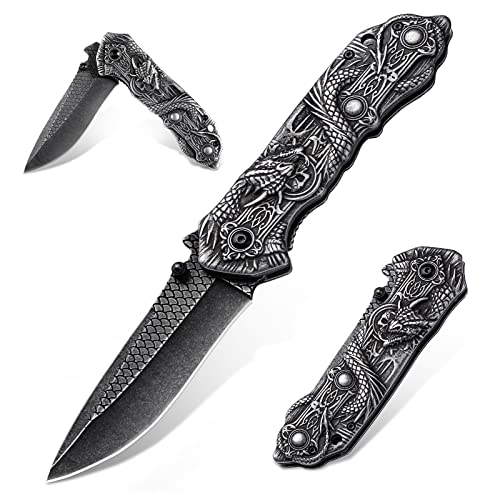 Dragon Creek Klappmesser Taschenmesser, Einhandmesser mit Daumenpins, Extra Scharf Taschenmesser mit Gravur, EDC Messer aus Edelstahl für Abenteure & Camping - Geschenke für Männer Dragon Creek Klappmesser Taschenmesser, Einhandmesser mit Daumenpins, Extra Scharf Taschenmesser mit Gravur, EDC Messer aus Edelstahl für Abenteure & Camping - Geschenke für Männer von Dragon Creek