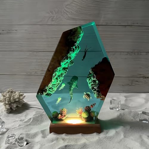 Drawelry 3D Epoxidharz Ozeanfigur Ornamente mit Holzsockel, LED Buntes Nachtlicht, Harz Ozean Tier Statue Hai Wale Pinguin Oktopus Figuren Skulptur Kunsthandwerk Mini Meere Aquarium Dekoration (B7, L) Drawelry 3D Epoxidharz Ozeanfigur Ornamente mit Holzsockel, LED Buntes Nachtlicht, Harz Ozean Tier Statue Hai Wale Pinguin Oktopus Figuren Skulptur Kunsthandwerk Mini Meere Aquarium Dekoration (B7, L) von Drawelry
