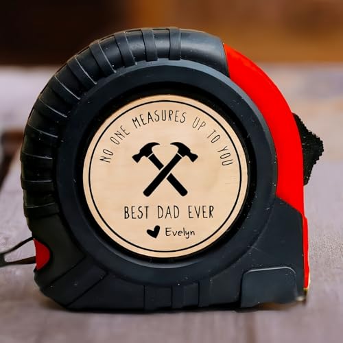 Drawelry Personalisierte Maßband mit Namen Text Muster DIY Gravur 5-7,5 Meter Einziehbar Selbstverriegelnd Länge Größe Maßen Bandmaß Werkzeuge Bandmaß Vatertag Geburtstag Geschenke für Papa Dad (A3) Drawelry Personalisierte Maßband mit Namen Text Muster DIY Gravur 5-7,5 Meter Einziehbar Selbstverriegelnd Länge Größe Maßen Bandmaß Werkzeuge Bandmaß Vatertag Geburtstag Geschenke für Papa Dad (A3) von Drawelry