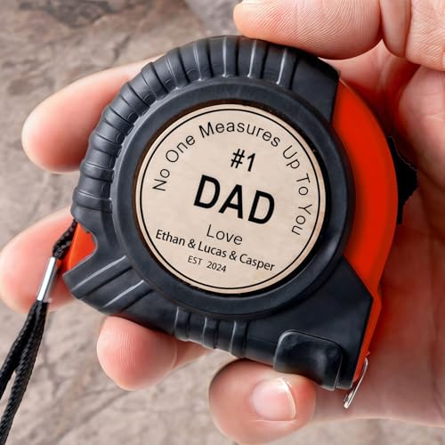 Drawelry Personalisierte Maßband mit Namen Text Muster DIY Gravur 5-7,5 Meter Einziehbar Selbstverriegelnd Länge Größe Maßen Bandmaß Werkzeuge Bandmaß Vatertag Geburtstag Geschenke für Papa Dad (A4) Drawelry Personalisierte Maßband mit Namen Text Muster DIY Gravur 5-7,5 Meter Einziehbar Selbstverriegelnd Länge Größe Maßen Bandmaß Werkzeuge Bandmaß Vatertag Geburtstag Geschenke für Papa Dad (A4) von Drawelry
