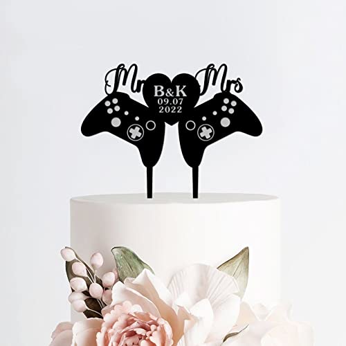 Tortenaufsatz aus Acryl, personalisierbar, für Paare, Initialen "Mr & Mrs", Game-Lover, rustikale Landhaus-Kuchendekoration, Partyzubehör für Hochzeit, Verlobung, Jahrestag, Stil 68 von DreamAutumn