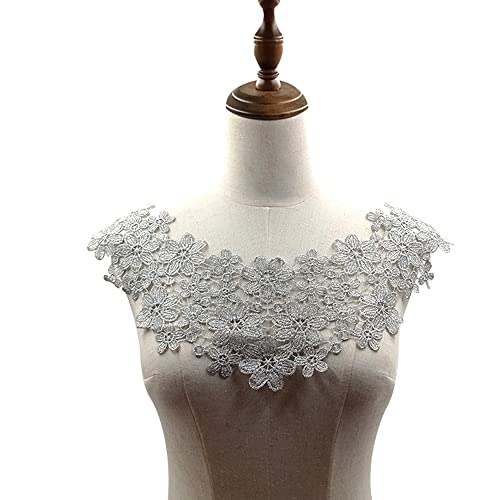 Bestickte Blumen Blüte Spitze Kragen Applikation,Stickerei Spitzenbesatz Häkelspitze Patch Spitzemotiv Applique Patches Einsatzkragen für Nähen Handwerk Kostüm Hochzeitskleid Brautkleid Deko,Silber Bestickte Blumen Blüte Spitze Kragen Applikation,Stickerei Spitzenbesatz Häkelspitze Patch Spitzemotiv Applique Patches Einsatzkragen für Nähen Handwerk Kostüm Hochzeitskleid Brautkleid Deko,Silber von Duories