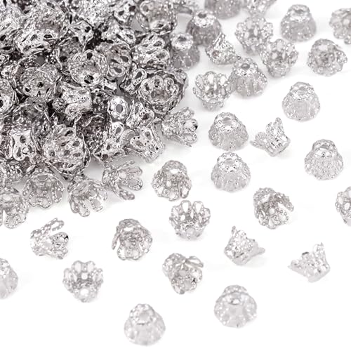Elecrelive Endkappen in Blütenkegel, silberfarben, filigrane Perlenkappen, Metall-Abstandshalter, 6 x 4,5 mm, für Halsketten, Armbänder, Ohrringe, Schmuckzubehör, 200 Stück Elecrelive Endkappen in Blütenkegel, silberfarben, filigrane Perlenkappen, Metall-Abstandshalter, 6 x 4,5 mm, für Halsketten, Armbänder, Ohrringe, Schmuckzubehör, 200 Stück von EEE ELECRELIVE