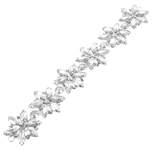 EXAOMBLE Strassblumen Applikation für Hochzeiten Dekorative Blütenkette mit Weißen Strasssteinen für Kleidung Taschen und Schuhe für Diy Modeaccessoires EXAOMBLE Strassblumen Applikation für Hochzeiten Dekorative Blütenkette mit Weißen Strasssteinen für Kleidung Taschen und Schuhe für Diy Modeaccessoires von EXAOMBLE