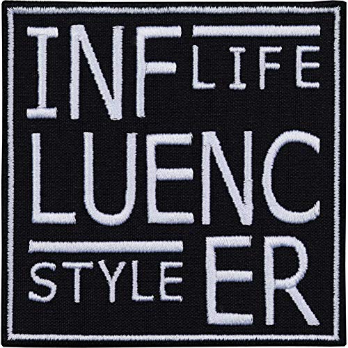 Influencer Aufnäher "INFLUENCER LIFESTYLE" Aufbügler/Patch Jeans Flicken Bügelbild zum annähen | Social Media Geschenk Blogger Applikation für Kleidung/Jeans/Taschen | 80x80mm Influencer Aufnäher "INFLUENCER LIFESTYLE" Aufbügler/Patch Jeans Flicken Bügelbild zum annähen | Social Media Geschenk Blogger Applikation für Kleidung/Jeans/Taschen | 80x80mm von EXPRESS-STICKEREI