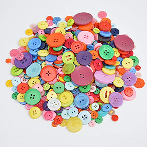 Egurs 600 Stück Bunte Knöpfe Runde Craft Harz Kunststoff Knöpfe zum Nähen basteln Kinder DIY, Verschiedene Größen, 2 Löcher und 4 Löcher Farbe Egurs 600 Stück Bunte Knöpfe Runde Craft Harz Kunststoff Knöpfe zum Nähen basteln Kinder DIY, Verschiedene Größen, 2 Löcher und 4 Löcher Farbe von Egurs