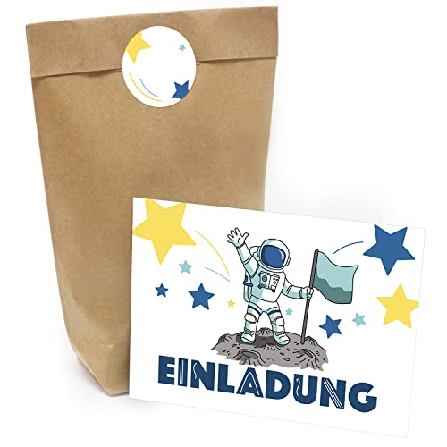 Kindergeburtstag Einladung Set mit je 8 Einladungskarten, Umschlägen, Tüten und Aufkleber - Astronaut im Weltall von Einladungskarten Manufaktur Hamburg