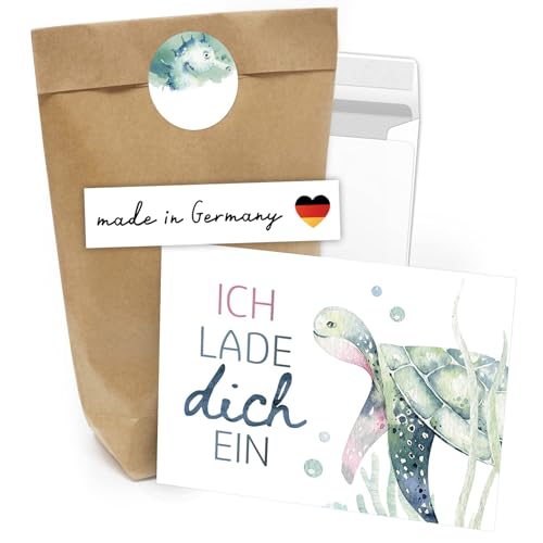 Kindergeburtstag Einladung Set mit je 8 Einladungskarten, 8 Umschlägen, 8 Geschenk-Tüten und 24 Aufklebern – Schildkröte Aquarell Schwimmen Schwimmbad niedlich für Jungen und Mädchen – Made in Germany von Einladungskarten Manufaktur Hamburg