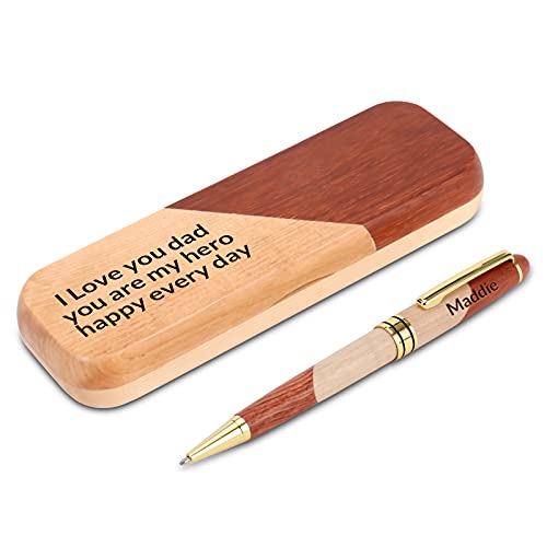 EinzigGeschenk Personalisiertes Holz Kugelschreiber Set mit Gravur | Geschenk für Lehrer, Abschluss oder Mitarbeiter | Einseitige Gravur auf Stift und Holzkasten (Style 1) von EinzigGeschenk