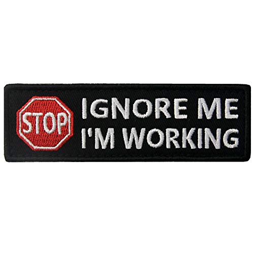 Aufnäher mit Aufschrift "Service Dog Ignore Me I'm Working Warnwesten/Geschirr", bestickt, mit Klettverschluss von EmbTao