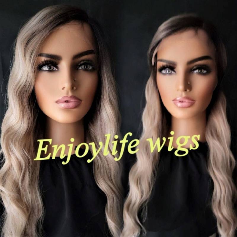 H.d Balayage Dreifache Aschblonde Ombre Wellige Lace Front Perücke Mit Verschiebbarem Teil von Enjoylifewigs