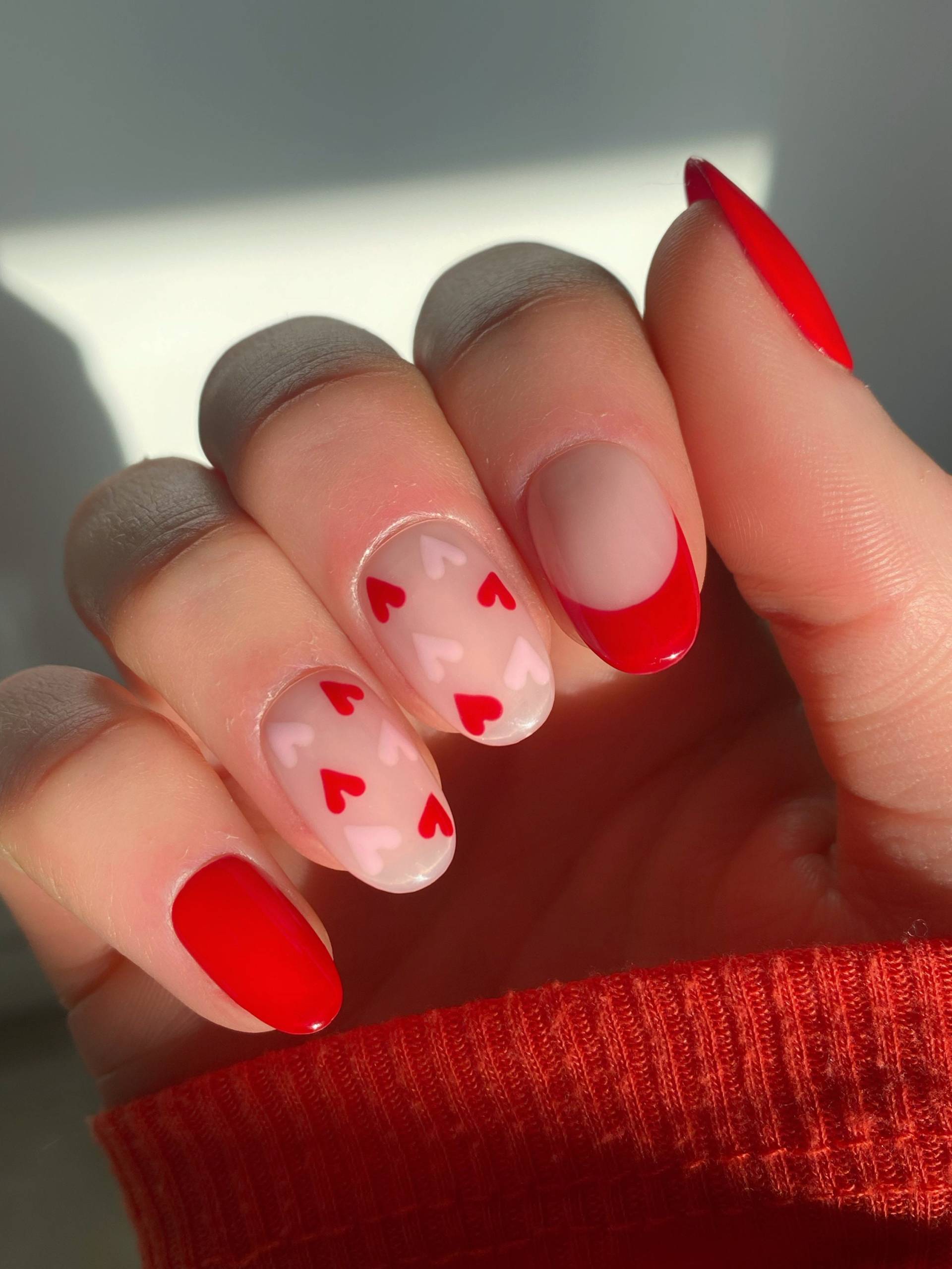Valentines Hearts Custom Press On Nails | Rosa Und Rote Falsche Nägel Luxus Stick von Enroutenails