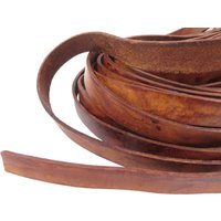 esnado weiches Lederband Flach 15 mm x 2,5 mm - Antik Braun esnado weiches Lederband Flach 15 mm x 2,5 mm - Antik Braun von Esnado