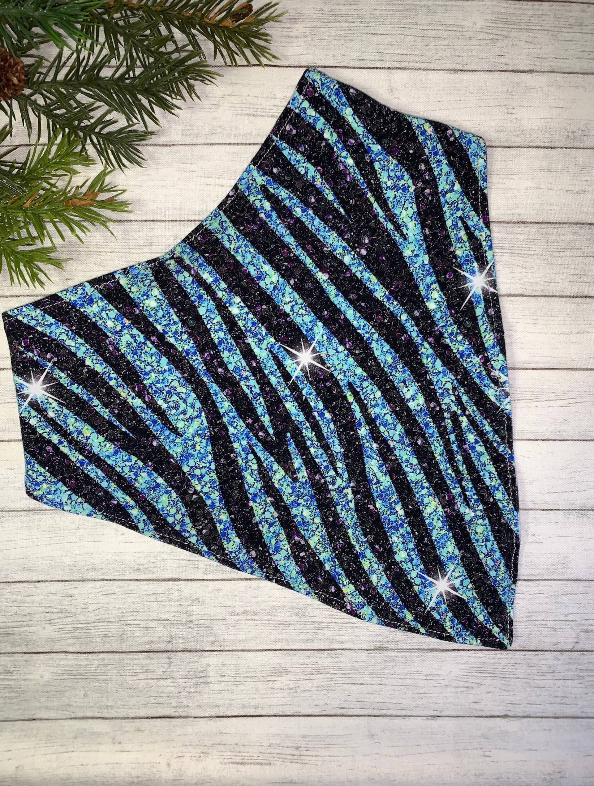 Zebra Faux Glitter Lätzchen Big Girl Teen Erwachsene Besondere Bedürfnisse Wasserdicht Sabber Würde Schal Animal Print Feier Zebra Faux Glitter Lätzchen Big Girl Teen Erwachsene Besondere Bedürfnisse Wasserdicht Sabber Würde Schal Animal Print Feier von EspeciallyUniqueInc