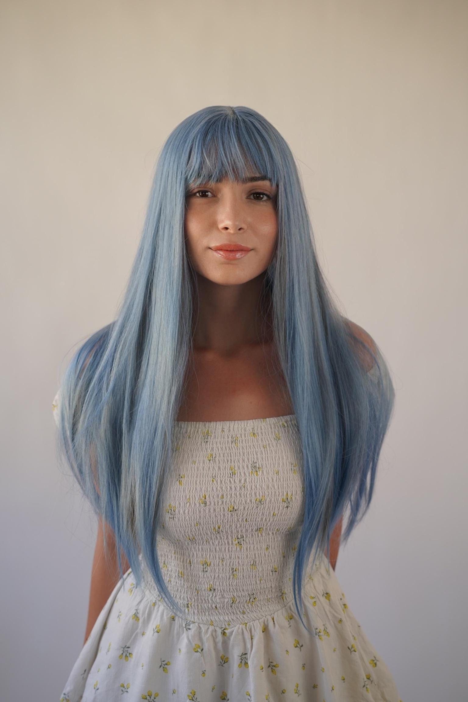 Ash Blue Ombre Wavy Perücke Lange Gewellte Mit Pony Cosplay Ash Blue Ombre Wavy Perücke Lange Gewellte Mit Pony Cosplay von Evanesswigs