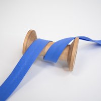 Elastisches Schrägband vorgefalzt himmelblau Elastisches Schrägband vorgefalzt himmelblau von Evlis Needle