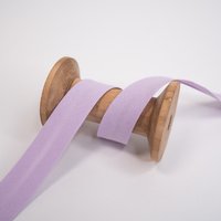 Elastisches Schrägband vorgefalzt pastellflieder Elastisches Schrägband vorgefalzt pastellflieder von Evlis Needle