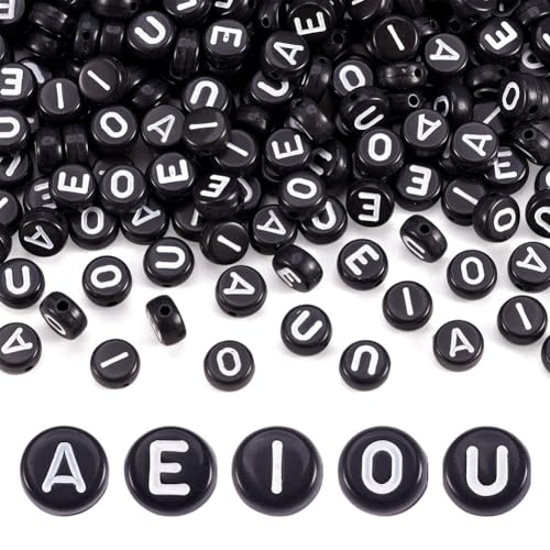 Flache runde schwarze Acryl-Buchstabenperlen, 7 mm, Vokal-Buchstabenperlen, A, E, I, O, U, Initialen-Alphabet-Perlen für DIY-Schmuckherstellung, 500 Stück von FASHEWELRY