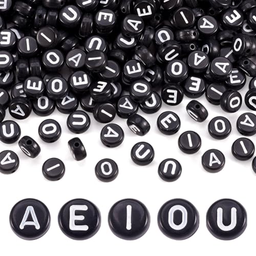 500 Stück flache runde schwarze Acryl-Buchstabenperlen 7 mm Vokal-Buchstabenperlen A E I O U Initiale Alphabet Perlen für DIY Schmuckherstellung von FASHEWELRY
