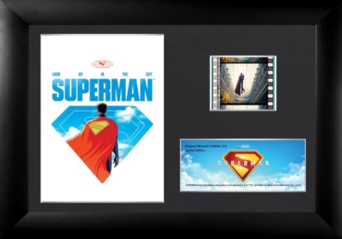 FILMCELLS DC Comics – Superman (2025) – Look Up in The Sky 17,8 x 12,7 cm MiniCell Desktop-Präsentation – mit 35 mm Filmclip mit Staffelei-Ständer – offiziell lizenziertes Film-Sammelstück von FILMCELLS