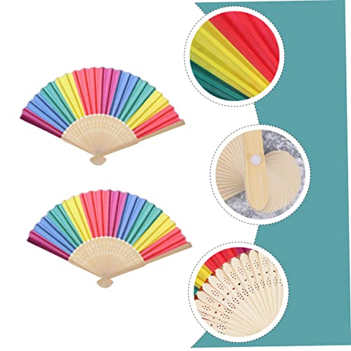 FIXOSHEE 4 Stück Teiliges Faltbarer Bambusfächer mit Regenbogenmuster Handliche Tanz und Fotorequisiten für Leicht Tragbar für Party und Festdeko FIXOSHEE 4 Stück Teiliges Faltbarer Bambusfächer mit Regenbogenmuster Handliche Tanz und Fotorequisiten für Leicht Tragbar für Party und Festdeko von FIXOSHEE
