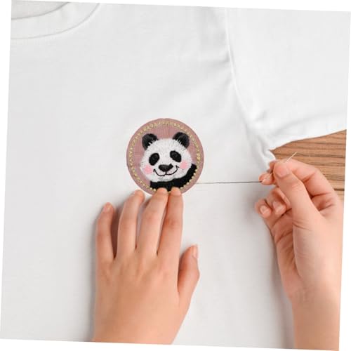 FIXOSHEE 5 Stück Teiliges Panda Stickerei Aufbügeln und Aufnähen Niedliche Applikationen für Kleidung Taschen Hüte Schuhe Vielseitige Reparatur Dekorationsflicken für DIY bastelprojekte FIXOSHEE 5 Stück Teiliges Panda Stickerei Aufbügeln und Aufnähen Niedliche Applikationen für Kleidung Taschen Hüte Schuhe Vielseitige Reparatur Dekorationsflicken für DIY bastelprojekte von FIXOSHEE