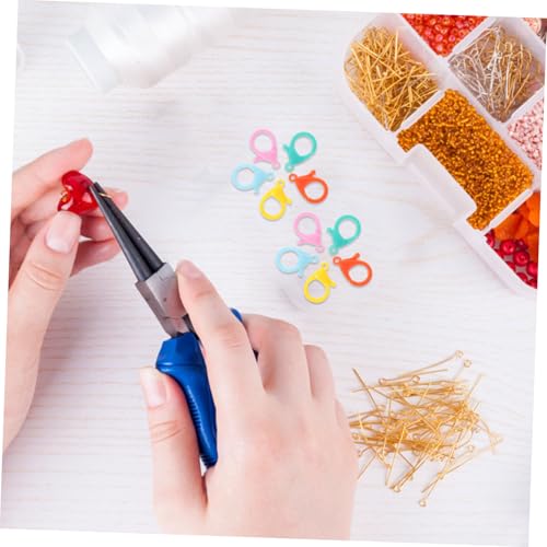 FIXOSHEE 50 Stück Bunte Kunststoff Hummerverschlüsse Langlebige Schmuckverschlüsse für DIY Armband Halskette Bastelzubehör Einfache Handhabung Geeignet für Schmuckherstellung und Reparatur von FIXOSHEE