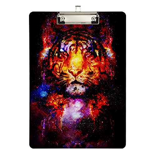 Klemmbrett aus Acryl, magischer Weltraumtiger, A4-Letter-Größe, Standard-Klemmbrett, silberfarbenes Klemmbrett, ideal für Studenten, Büro, Schule, Krankenschwestern, 31,8 x 21,6 cm Klemmbrett aus Acryl, magischer Weltraumtiger, A4-Letter-Größe, Standard-Klemmbrett, silberfarbenes Klemmbrett, ideal für Studenten, Büro, Schule, Krankenschwestern, 31,8 x 21,6 cm von FJQWKLF