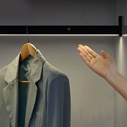 FOELANNE Ausziehbare Kleiderstange, Kleiderstange mit Licht 40-130cm Metall-Kleiderstange mit LED-Leuchten Infrarot-Sensor-Kleiderstange LED-Beleuchtung(1150mm) von FOELANNE